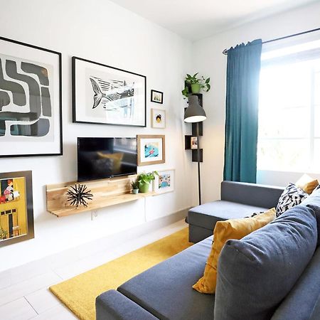 2 Bedroom Apartment 3 Minute Walk To South Beach & Ocean Drive ไมอามีบีช ภายนอก รูปภาพ