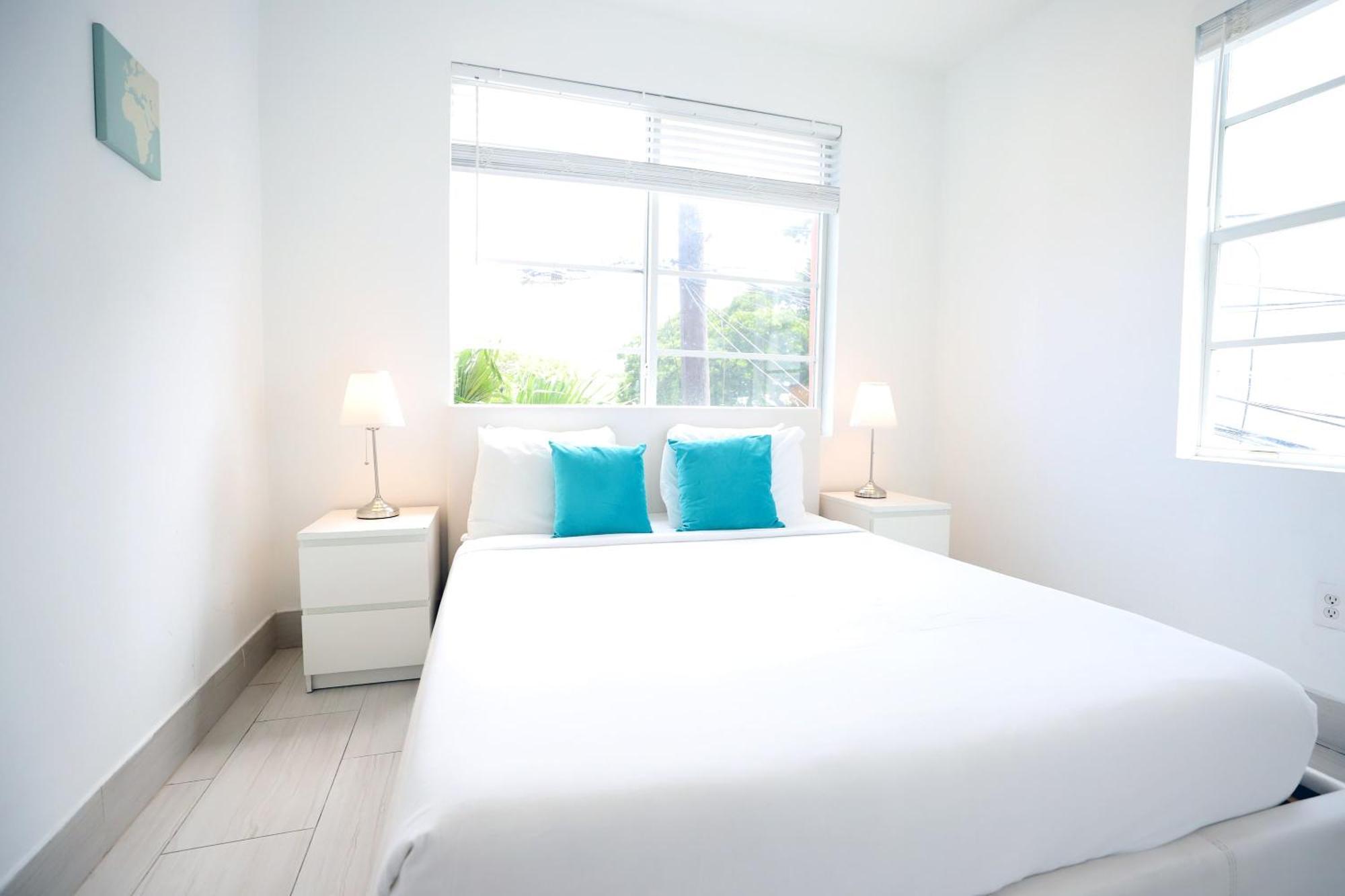 2 Bedroom Apartment 3 Minute Walk To South Beach & Ocean Drive ไมอามีบีช ภายนอก รูปภาพ