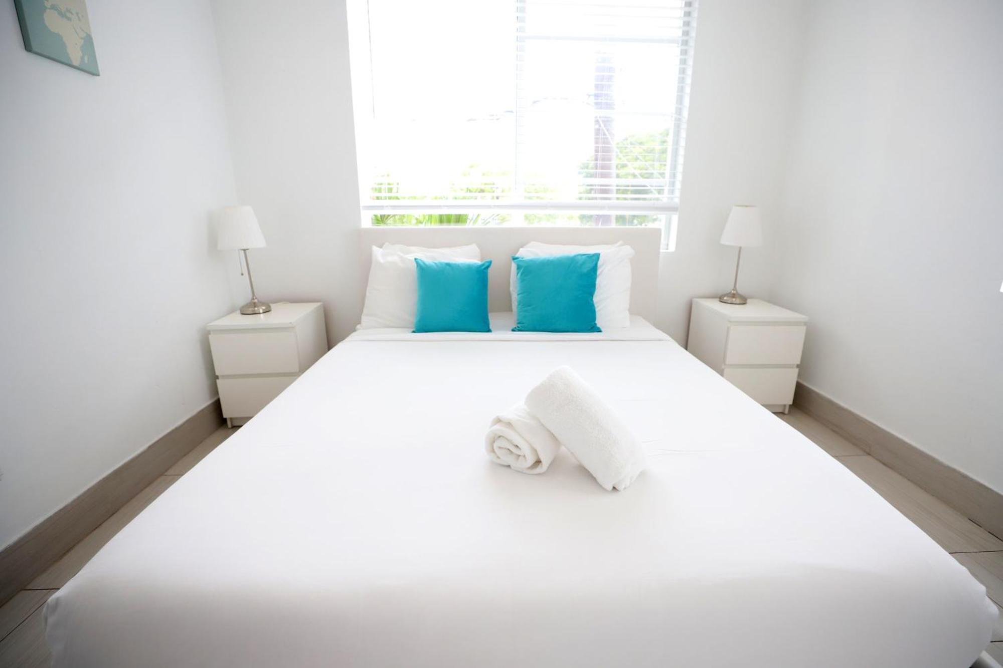 2 Bedroom Apartment 3 Minute Walk To South Beach & Ocean Drive ไมอามีบีช ภายนอก รูปภาพ