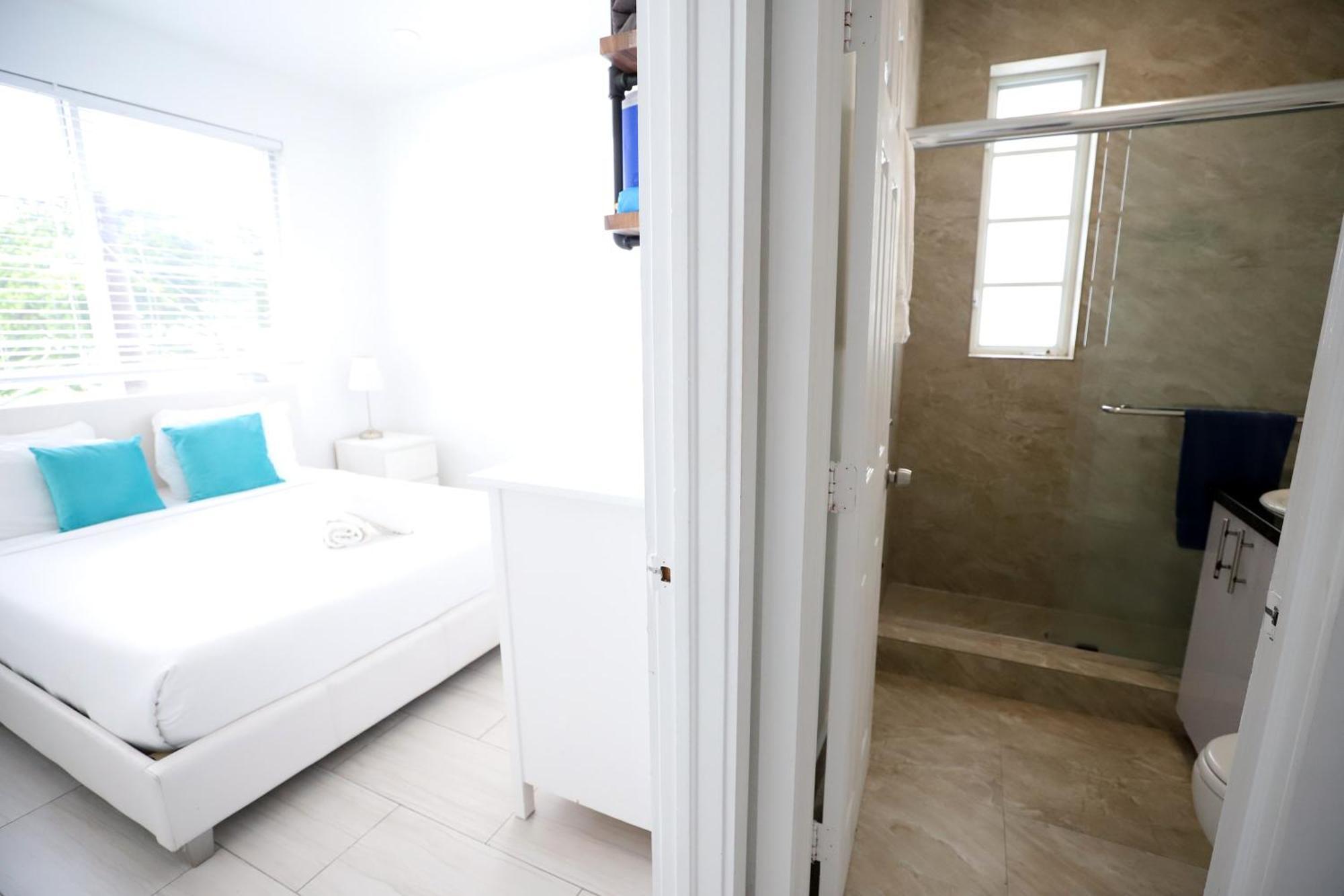 2 Bedroom Apartment 3 Minute Walk To South Beach & Ocean Drive ไมอามีบีช ภายนอก รูปภาพ